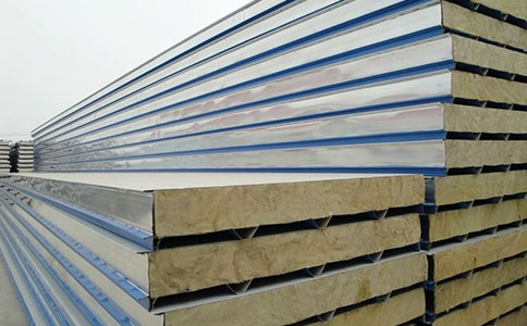 我們應(yīng)如何來選擇合適的橫鋪外墻巖棉板？